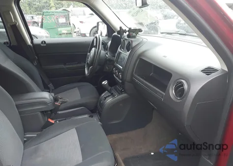 2014 Jeep Patriot Latitude z USA, uszkodzony, nr VIN 1C4NJRFB3ED689418